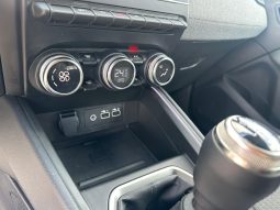 RENAULT CLIO MY25 TECHNO TCE 90 GRIGIO pieno