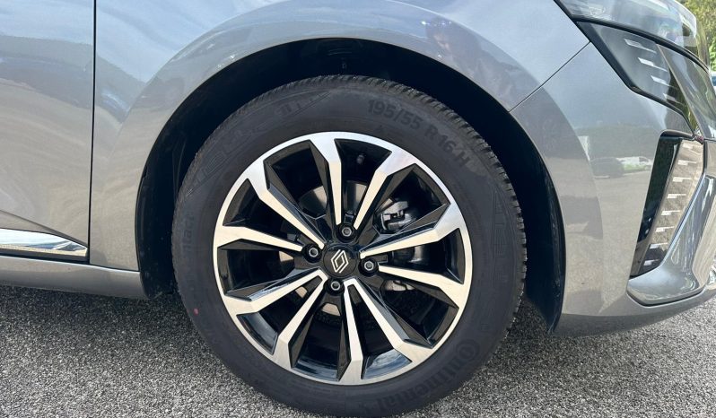 RENAULT CLIO MY25 TECHNO TCE 90 GRIGIO pieno