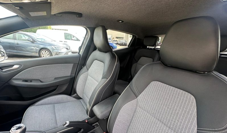 RENAULT CLIO MY25 TECHNO TCE 90 GRIGIO pieno