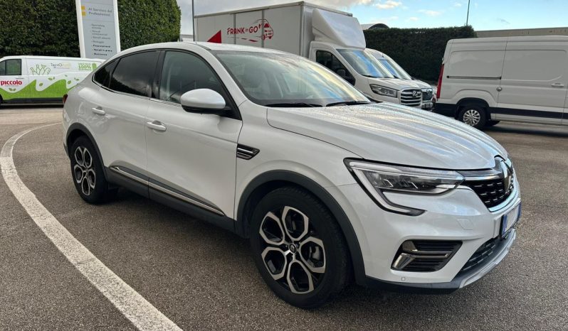 RENAULT ARKANA FULL HYBRID 145 INTENS – WHITE pieno