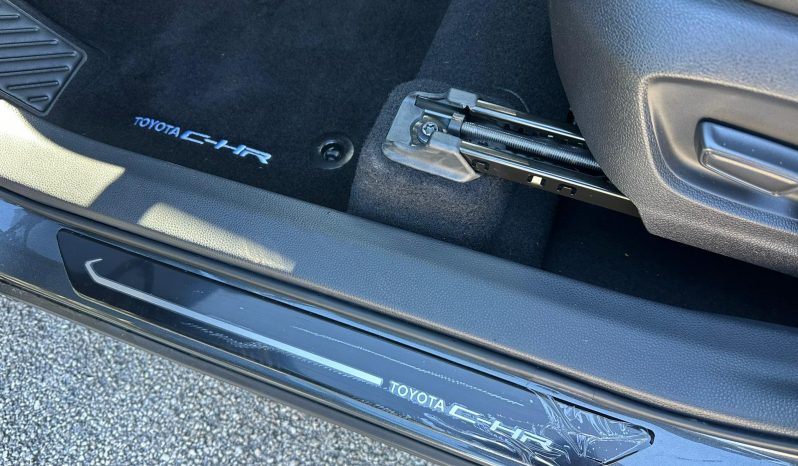 TOYOTA C-HR 1.8 HYBRID LOUNGE GRIGIO – KM 0 pieno