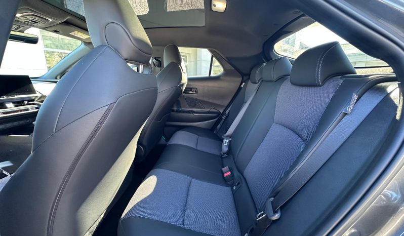 TOYOTA C-HR 1.8 HYBRID LOUNGE GRIGIO – KM 0 pieno