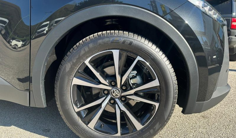 TOYOTA C-HR 1.8 HYBRID TREND NERO – KM 0 pieno