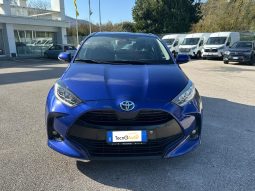 TOYOTA YARIS TREND 1.5 HYBRID BLU pieno