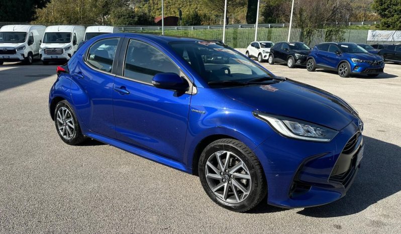 TOYOTA YARIS TREND 1.5 HYBRID BLU pieno