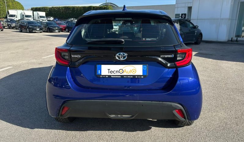 TOYOTA YARIS TREND 1.5 HYBRID BLU pieno