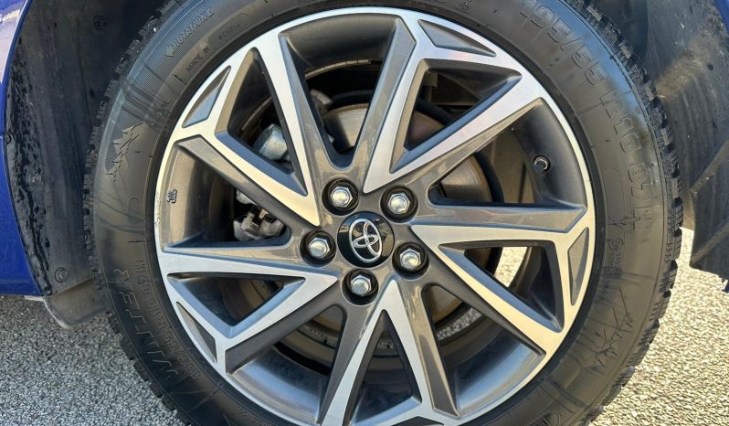 TOYOTA YARIS TREND 1.5 HYBRID BLU pieno