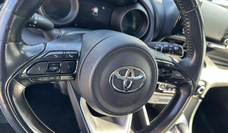 TOYOTA YARIS TREND 1.5 HYBRID BLU pieno