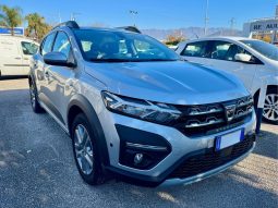 DACIA SANDERO STEPWAY 1.0 ECO-G – COMFORT GRIGIO pieno