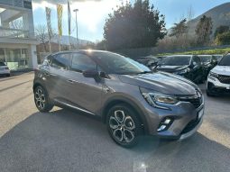 RENAULT CAPTUR 2022 INTENS HYBRID 145 CV – GRIGIO pieno