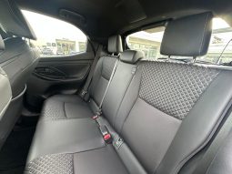 TOYOTA YARIS 1.5 HYBRID LOUNGE – BLACK pieno