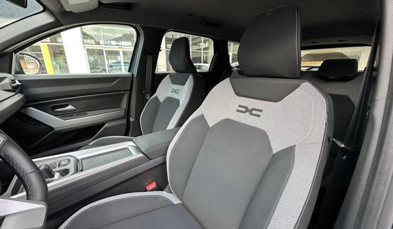 DACIA BIGSTER JOURNEY HYBRID 155 – BLU INDIGO pieno