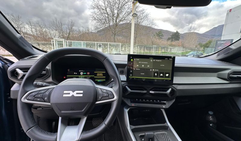 DACIA BIGSTER JOURNEY HYBRID 155 – BLU INDIGO pieno