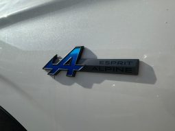 RENAULT AUSTRAL ESPRIT ALPINE HYBRID 200CV – BIANCO pieno