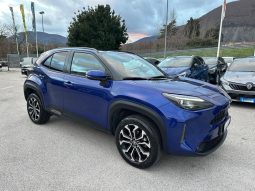 TOYOTA YARIS CROSS TREND HYBRID – DARK BLUE pieno