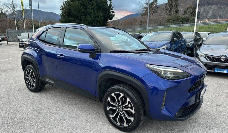 TOYOTA YARIS CROSS TREND HYBRID – DARK BLUE pieno