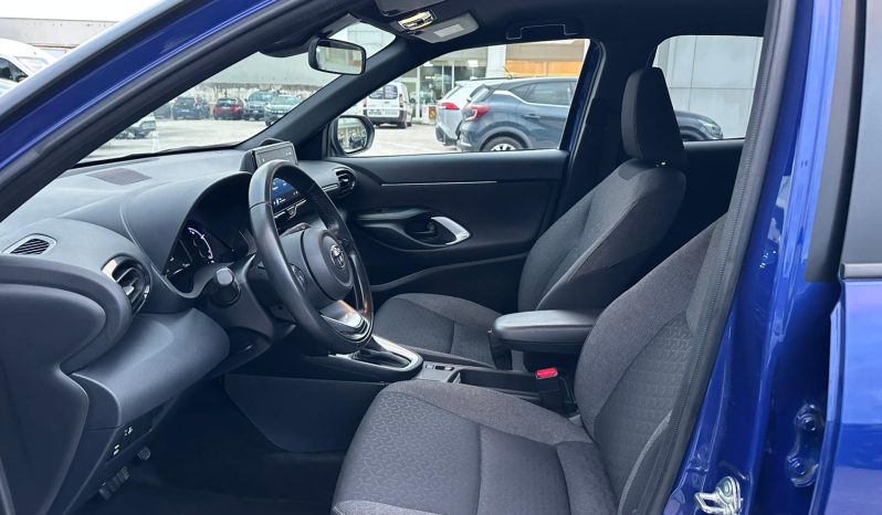 TOYOTA YARIS CROSS TREND HYBRID – DARK BLUE pieno