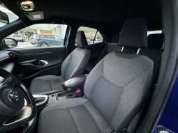 TOYOTA YARIS CROSS TREND HYBRID – DARK BLUE pieno