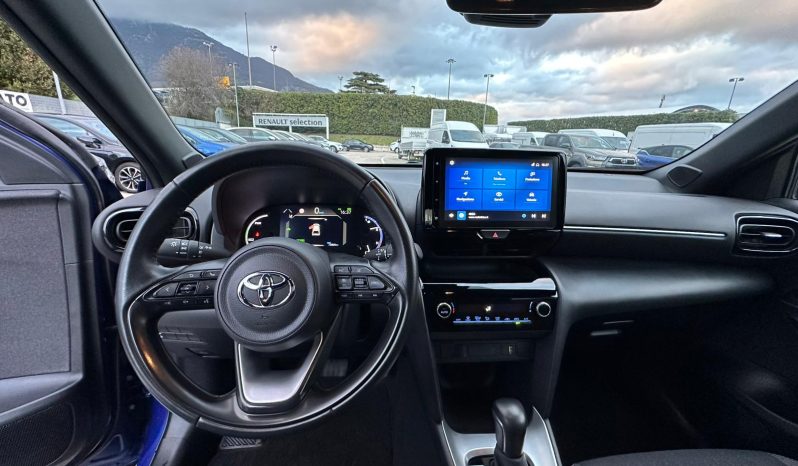 TOYOTA YARIS CROSS TREND HYBRID – DARK BLUE pieno