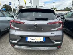 RENAULT CAPTUR TECHNO HYBRID USATO AVELLINO NOLA pieno