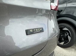 RENAULT CAPTUR TECHNO HYBRID USATO AVELLINO NOLA pieno