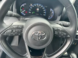 TOYOTA YARIS CROSS ADVENTURE BRONZE USATO NOLA AVELLINO pieno