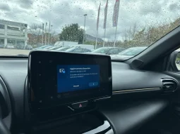 TOYOTA YARIS CROSS ADVENTURE BRONZE USATO NOLA AVELLINO pieno