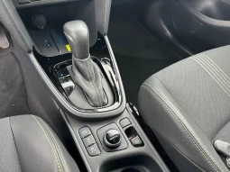 TOYOTA YARIS CROSS ADVENTURE BRONZE USATO NOLA AVELLINO pieno