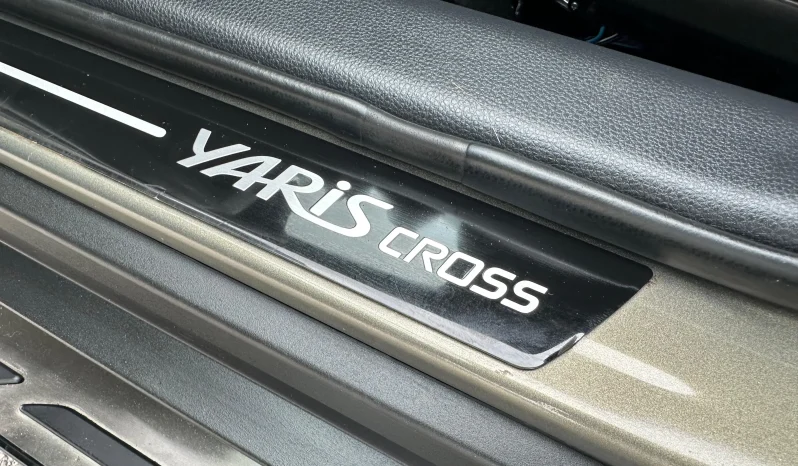 TOYOTA YARIS CROSS ADVENTURE BRONZE USATO NOLA AVELLINO pieno