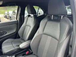 TOYOTA YARIS CROSS ADVENTURE BRONZE USATO NOLA AVELLINO pieno