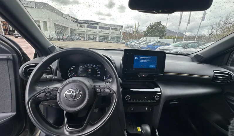 TOYOTA YARIS CROSS ADVENTURE BRONZE USATO NOLA AVELLINO pieno
