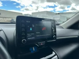 TOYOTA YARIS CROSS ACTIVE HYBRID USATO NOLA AVELLINO pieno