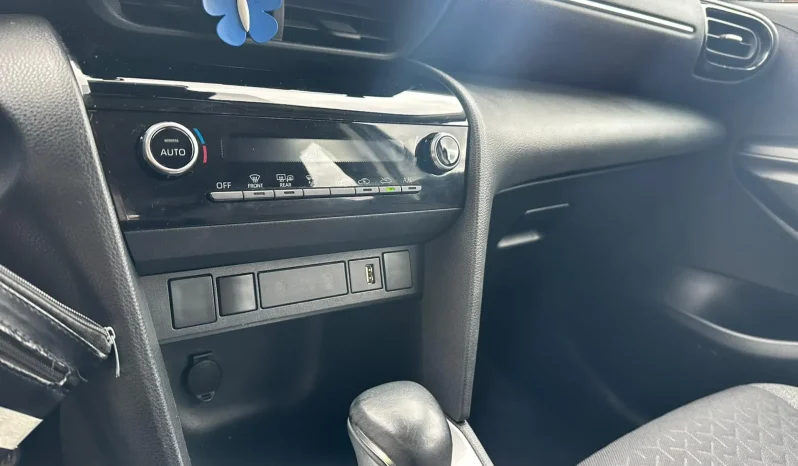 TOYOTA YARIS CROSS ACTIVE HYBRID USATO NOLA AVELLINO pieno