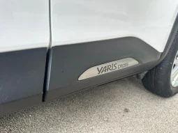 TOYOTA YARIS CROSS ACTIVE HYBRID USATO NOLA AVELLINO pieno