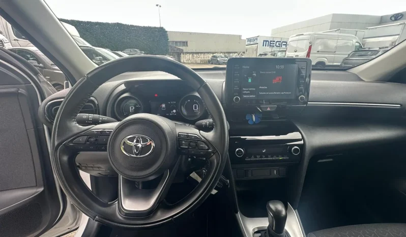 TOYOTA YARIS CROSS ACTIVE HYBRID USATO NOLA AVELLINO pieno