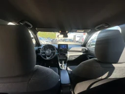 TOYOTA YARIS CROSS TREND HYBRID USATO NOLA AVELLINO pieno