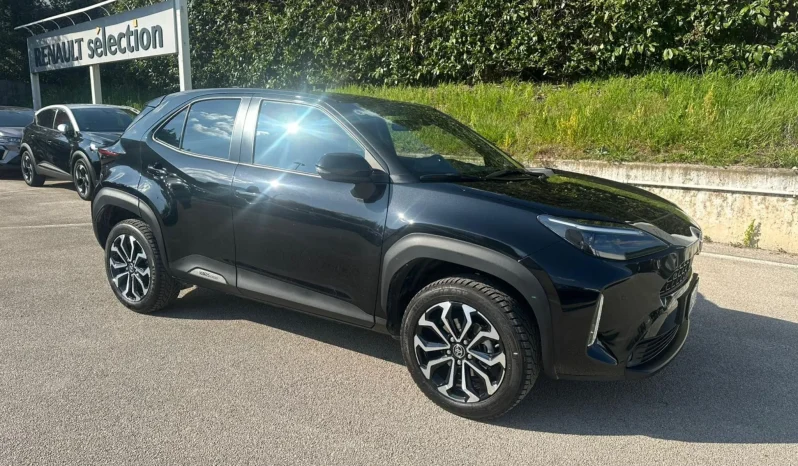 TOYOTA YARIS CROSS TREND HYBRID USATO NOLA AVELLINO pieno