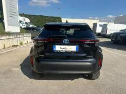 TOYOTA YARIS CROSS TREND HYBRID USATO NOLA AVELLINO pieno