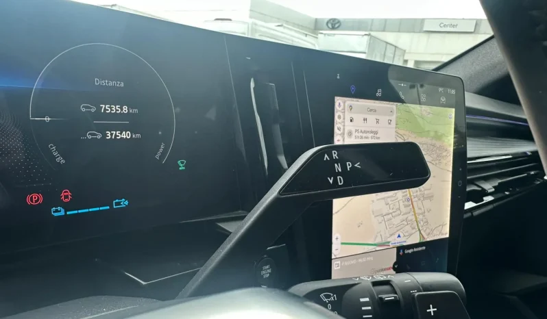 RENAULT AUSTRAL ICONIC HYBRID USATO NOLA AVELLINO pieno