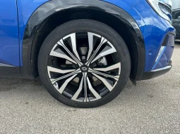 RENAULT AUSTRAL ICONIC HYBRID USATO NOLA AVELLINO pieno