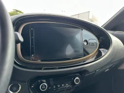 TOYOTA AYGO X 1.0 BENZINA GINGER USATO NOLA AVELLINO pieno