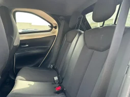 TOYOTA AYGO X 1.0 BENZINA GINGER USATO NOLA AVELLINO pieno