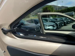 TOYOTA AYGO X 1.0 BENZINA GINGER USATO NOLA AVELLINO pieno