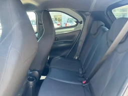 TOYOTA AYGO X 1.0 BENZINA VERDE USATO NOLA AVELLINO pieno