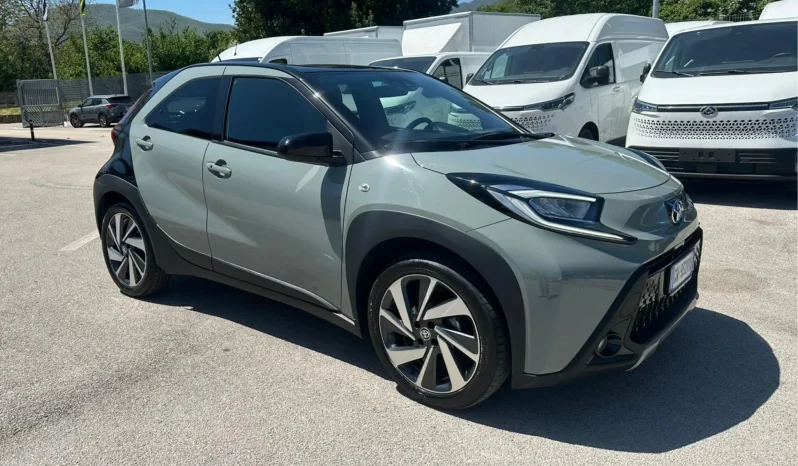 TOYOTA AYGO X 1.0 BENZINA VERDE USATO NOLA AVELLINO pieno