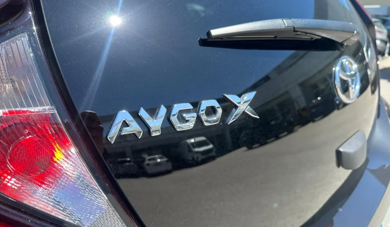 TOYOTA AYGO X 1.0 BENZINA VERDE USATO NOLA AVELLINO pieno