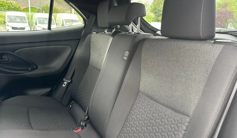 TOYOTA YARIS CROSS TREND HYBRID GREY USATO NOLA AVELLINO pieno