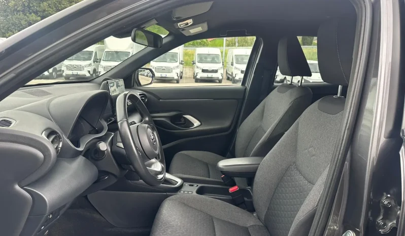 TOYOTA YARIS CROSS TREND HYBRID GREY USATO NOLA AVELLINO pieno