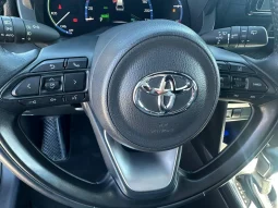 TOYOTA YARIS CROSS OXIDE HYBRID USATO NOLA AVELLINO pieno