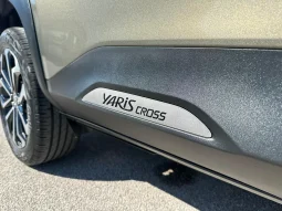 TOYOTA YARIS CROSS OXIDE HYBRID USATO NOLA AVELLINO pieno